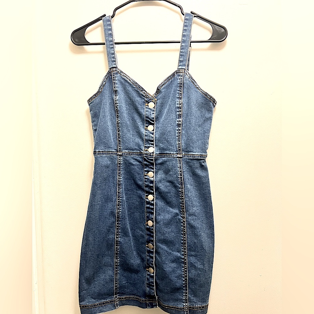 Forever 21 Denim Button-Down Dress, Size medium